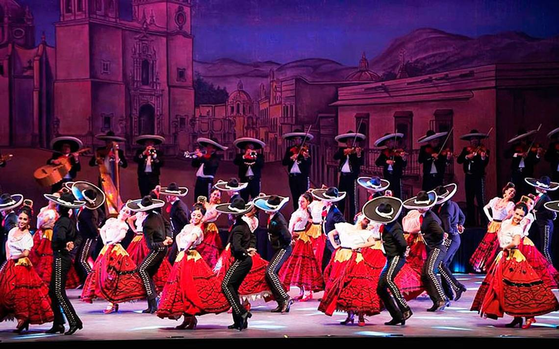 El ballet folclórico de la Ciudad de México se ha convertido en una tradición.