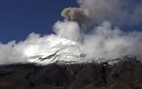 Cenapred mantiene el exhorto de no acercarse al volcán ni al cráter, debido al peligro de caída de fragmentos balísticos